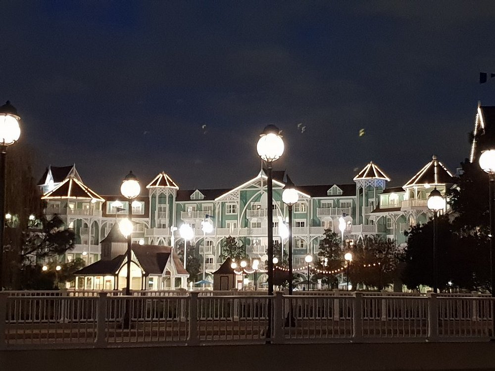 Renting DVC Points for Christmas Week: What's Actually Possible