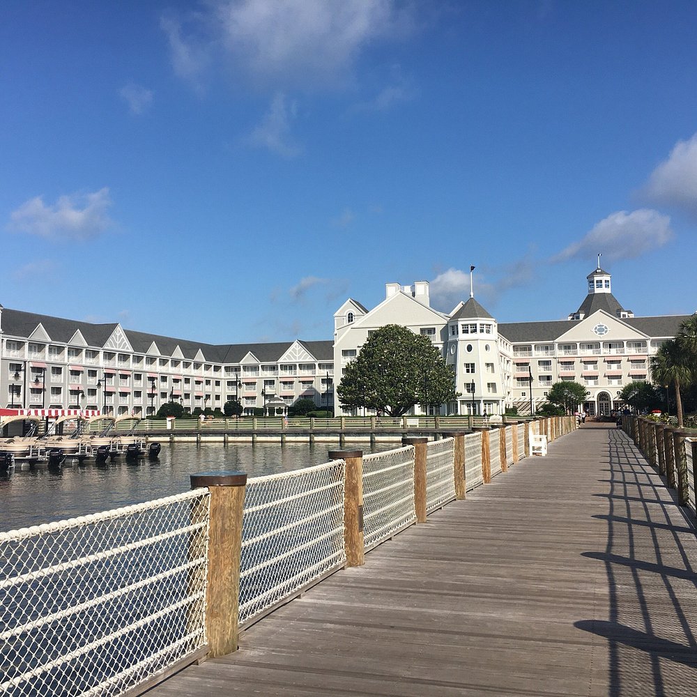 DVC Rentals for Solo Travelers: Which Resorts and Rooms Actually Make Sense
