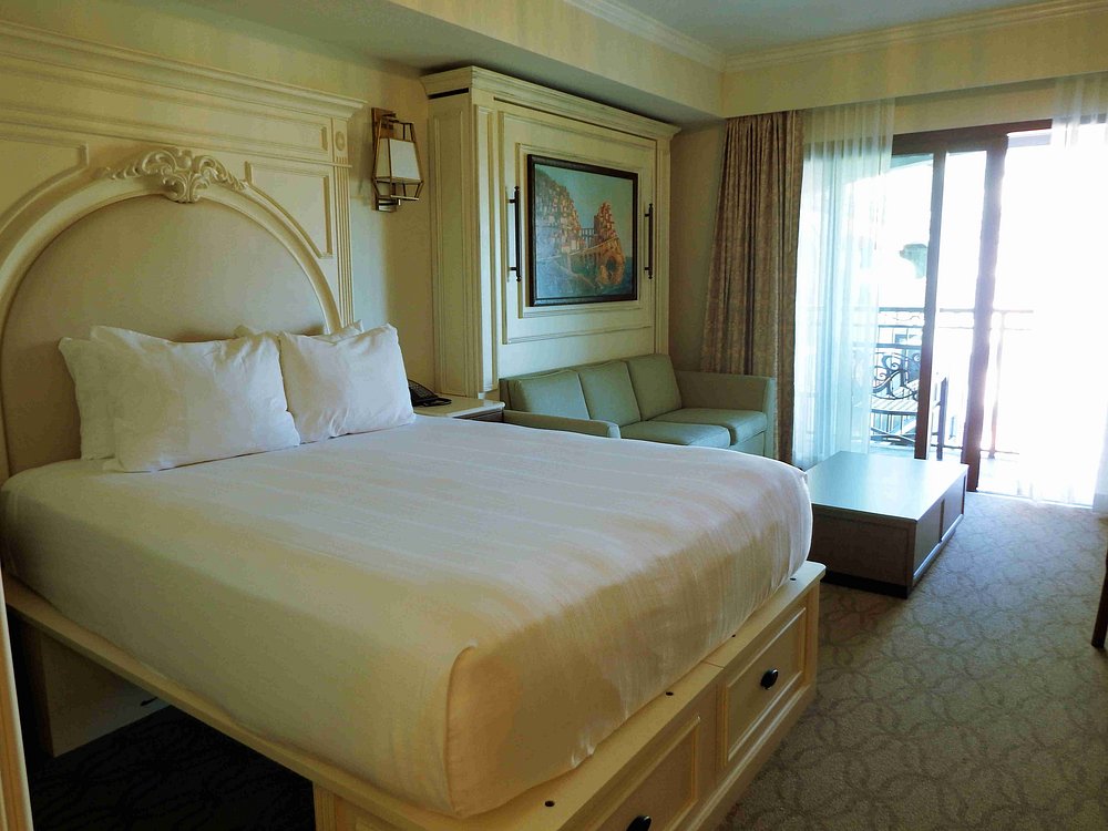 DVC Rentals for Honeymoons and Anniversary Trips: Best Resorts and Rooms